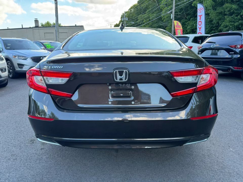 Used 2018 Honda Accord LX image 8