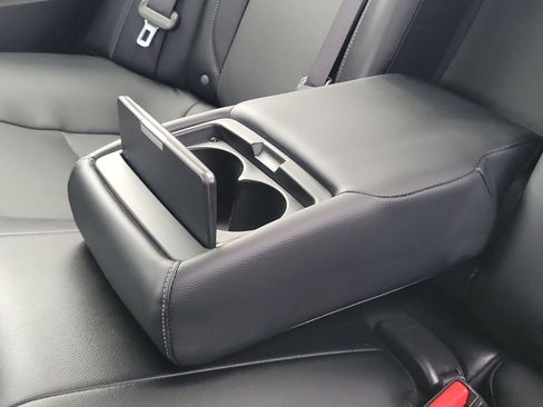 Used 2018 Honda Clarity Touring image 29