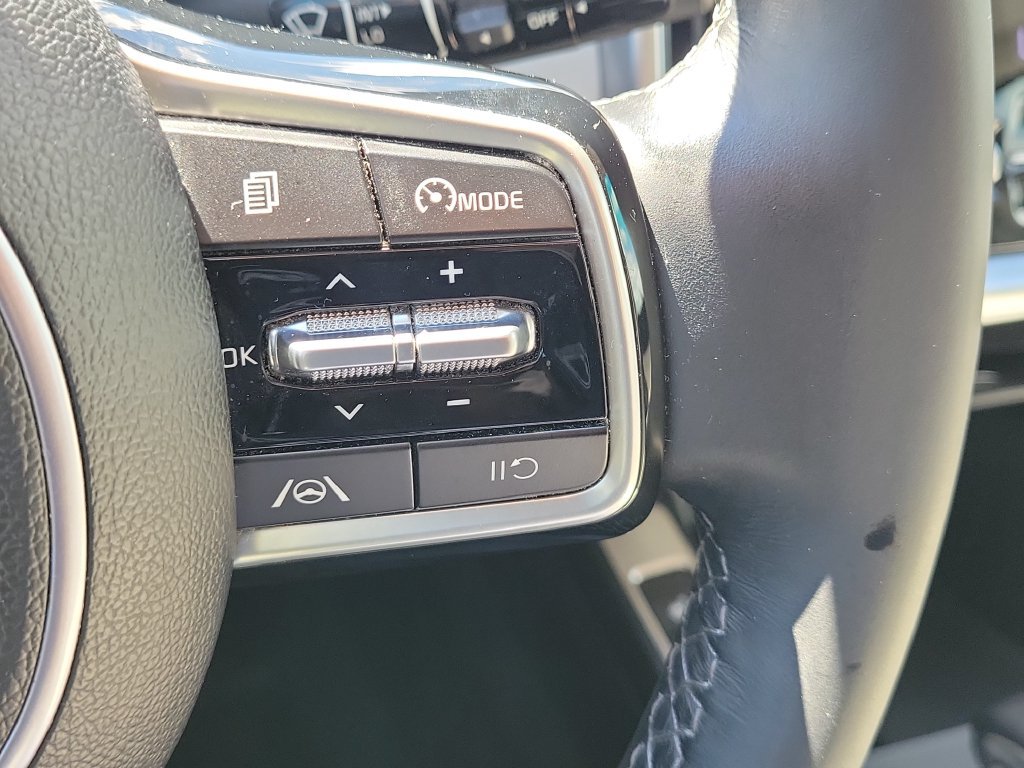 Certified 2022 Kia Sorento S FWD image 10