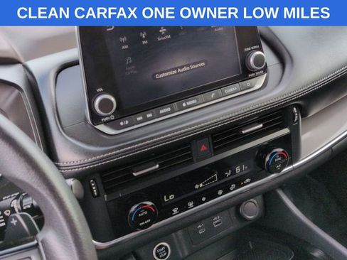 Used 2023 Nissan Rogue SV image 34