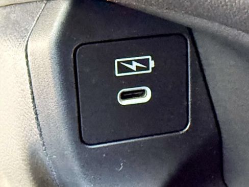 Used 2024 Honda HR-V Sport image 29