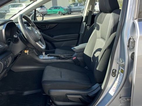 Used 2019 Subaru Impreza 2.0i Premium image 32