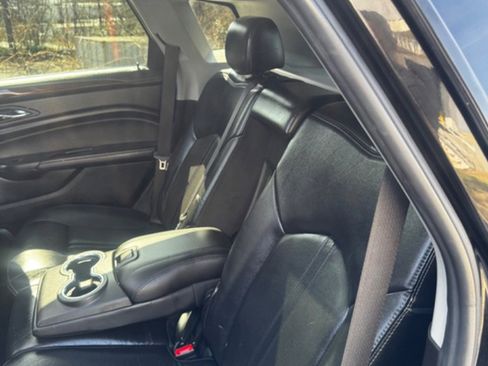 Used 2015 Cadillac SRX Luxury image 11