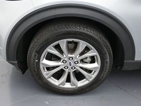 Certified 2023 Ford Explorer Limited w/ Equipment Group 301A AWD/4WD image 11
