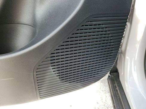 New 2026 Hyundai Kona SE image 16