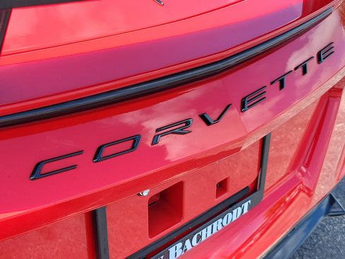 Used 2021 Chevrolet Corvette Stingray Coupe w/ 1LT RWD image 10