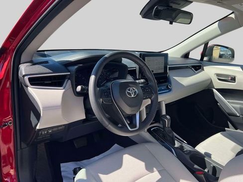 Used 2023 Toyota Corolla Cross LE w/ Moonroof Package image 23