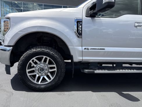 Used 2019 Ford F350 Lariat w/ Camper Package AWD/4WD image 13