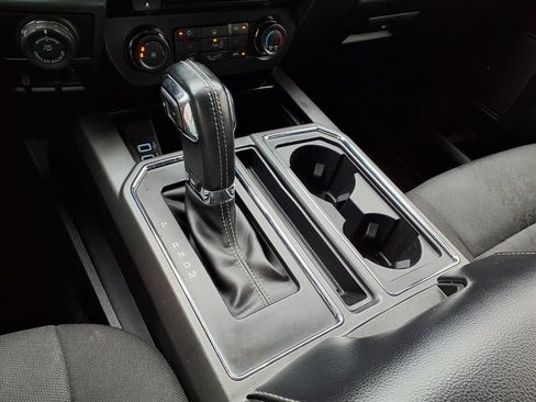 Used 2018 Ford F150 XLT w/ Equipment Group 302A Luxury AWD/4WD image 15