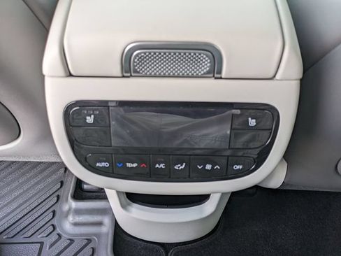 Used 2026 Hyundai Ioniq 9 SEL AWD/4WD image 15