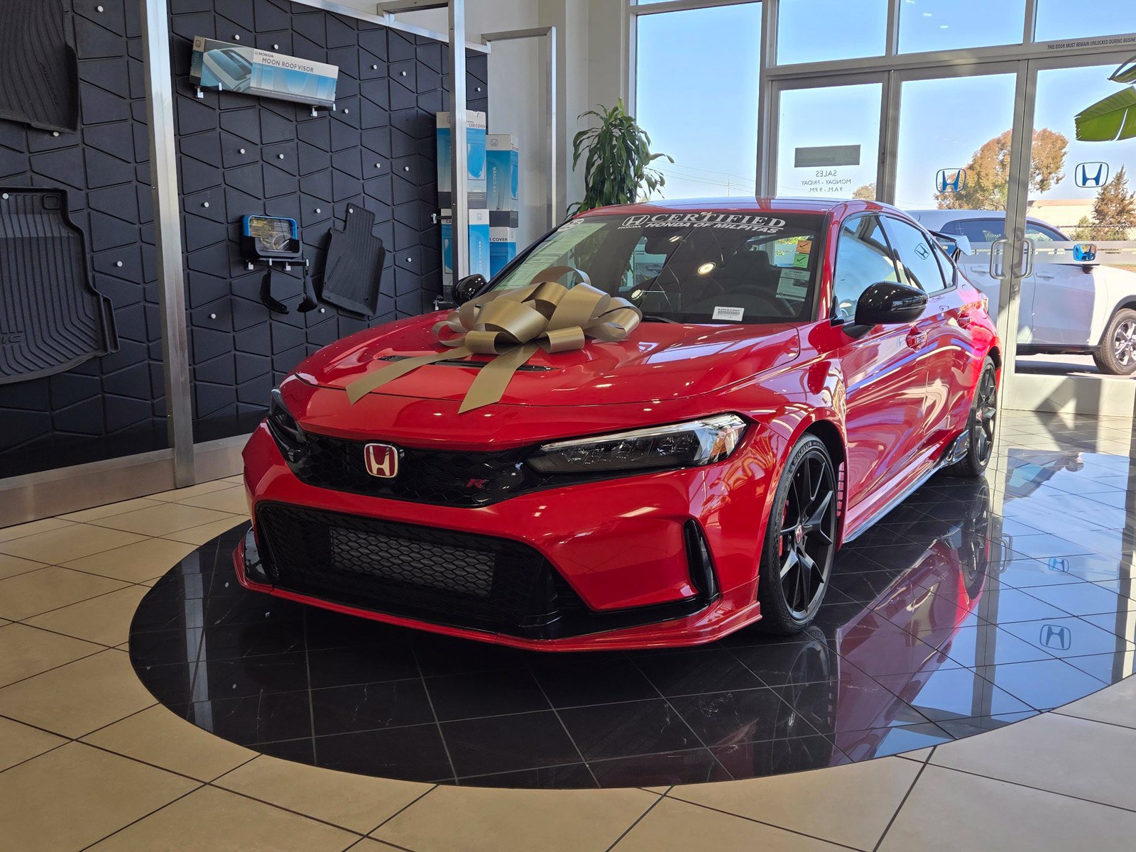 Used 2025 Honda Civic Type R image 3