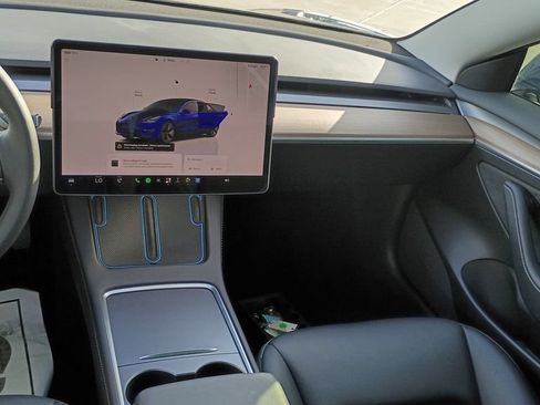 Used 2022 Tesla Model 3 Long Range AWD/4WD image 27