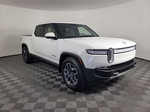 Used 2023 Rivian R1T Adventure AWD/4WD image 7