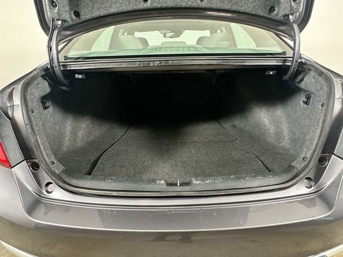 Used 2017 Honda Accord EX-L image 29