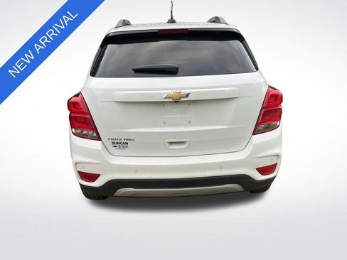 Used 2022 Chevrolet Trax LT w/ Driver Confidence Package AWD/4WD image 4