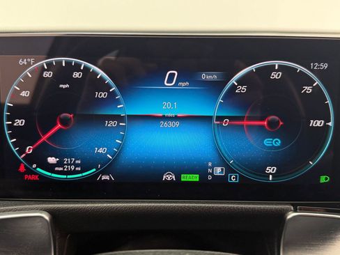 Certified 2023 Mercedes-Benz EQB 300 4MATIC image 17