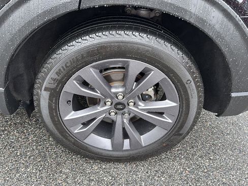 Certified 2024 Ford Explorer XLT w/ Equipment Group 202A image 33