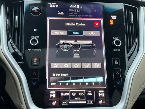 Used 2021 Subaru Outback Limited image 25