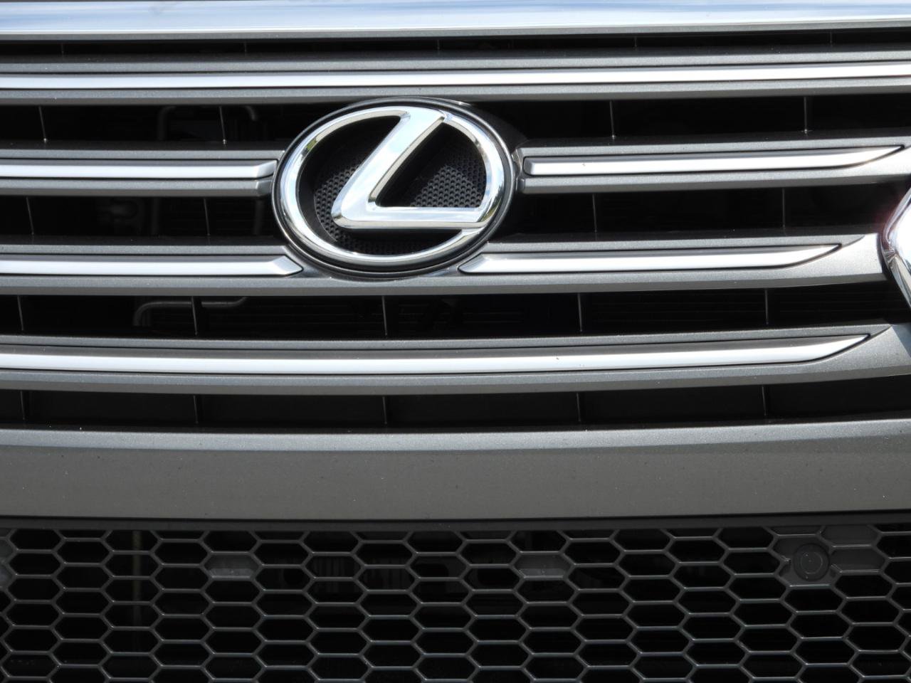 Used 2017 Lexus GX 460 Premium w/ Navigation Package AWD/4WD image 5