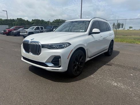 Used 2022 BMW X7 xDrive40i w/ Executive Package AWD/4WD image 3