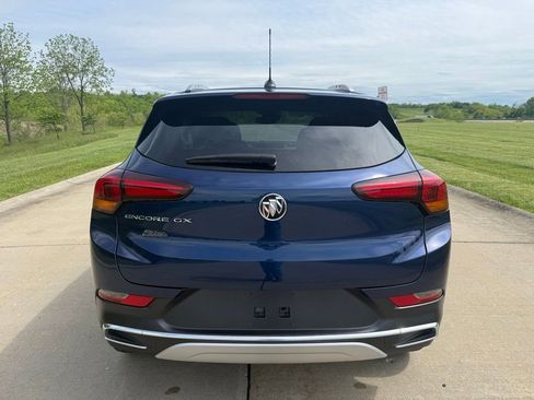 Used 2023 Buick Encore GX Essence FWD image 4