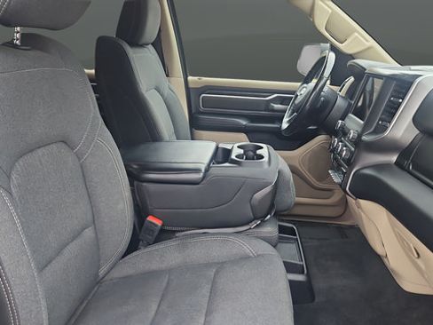 Used 2020 RAM 1500 Big Horn AWD/4WD image 25