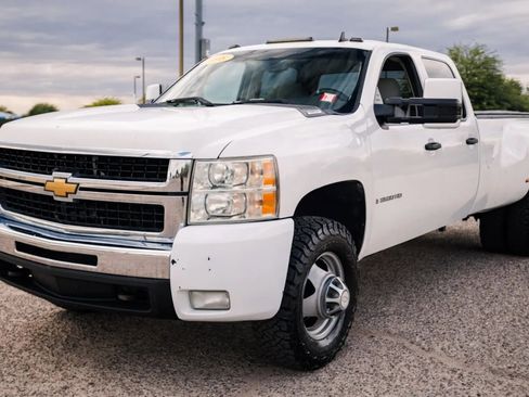 Used 2008 Chevrolet Silverado 3500 LT image 3