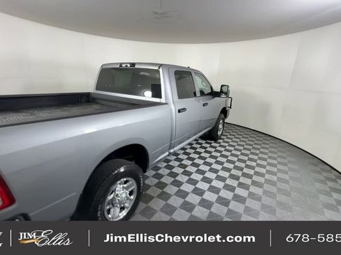 Used 2024 RAM 2500 Tradesman w/ Chrome Appearance Group image 9