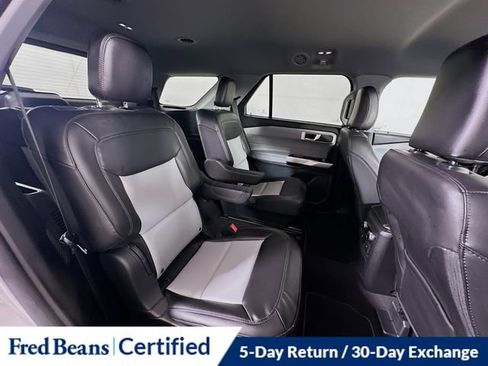 Used 2023 Ford Explorer XLT w/ Equipment Group 202A AWD/4WD image 28