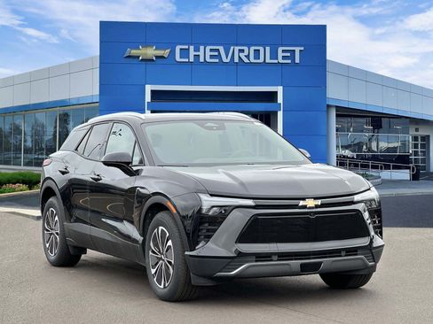 Used 2026 Chevrolet Blazer EV LT FWD image 6
