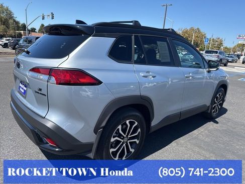 Used 2025 Toyota Corolla Cross AWD Hybrid image 5