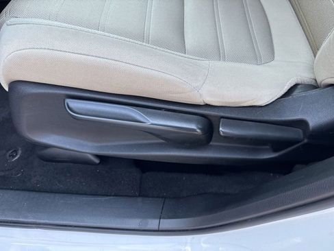 Certified 2021 Honda CR-V LX image 21