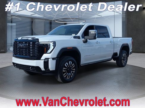 Used 2025 GMC Sierra 2500 Denali Ultimate image 1