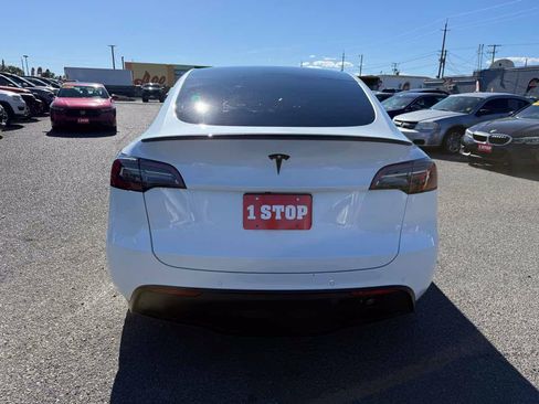 Used 2021 Tesla Model Y Long Range AWD/4WD image 4