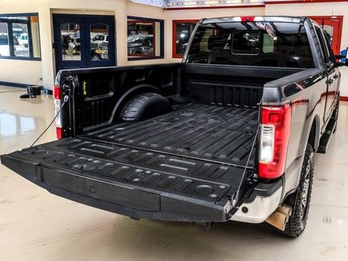Used 2018 Ford F250 Lariat w/ Lariat Value Package image 44