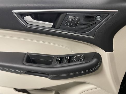 Used 2024 Ford Edge Titanium w/ Titanium Elite Package image 20