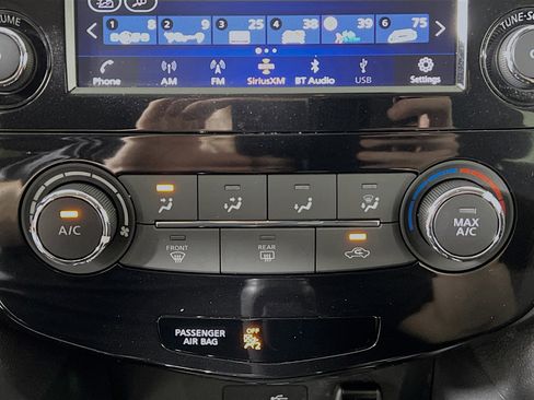 Used 2019 Nissan Rogue S w/ Special Edition Package FWD image 26