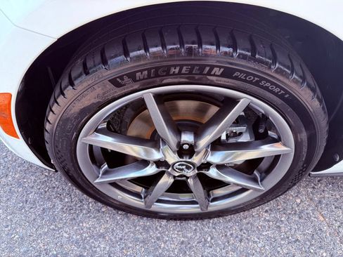 Used 2023 MAZDA MX-5 Miata Grand Touring RWD image 21