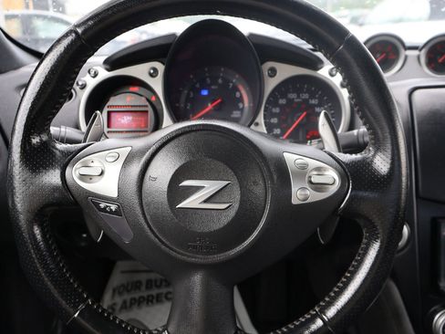 Used 2013 Nissan 370Z Roadster image 24