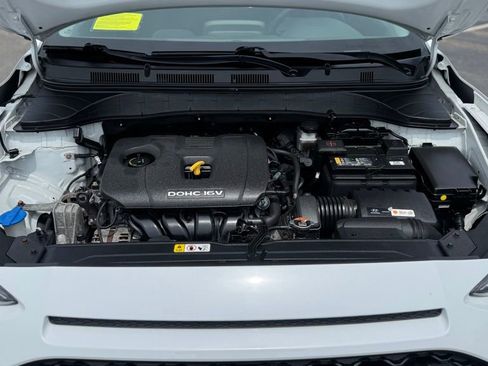 Used 2018 Hyundai Kona SE AWD/4WD image 9
