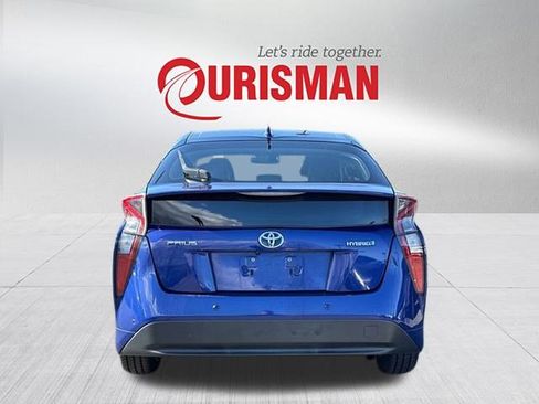 Used 2018 Toyota Prius Three image 3