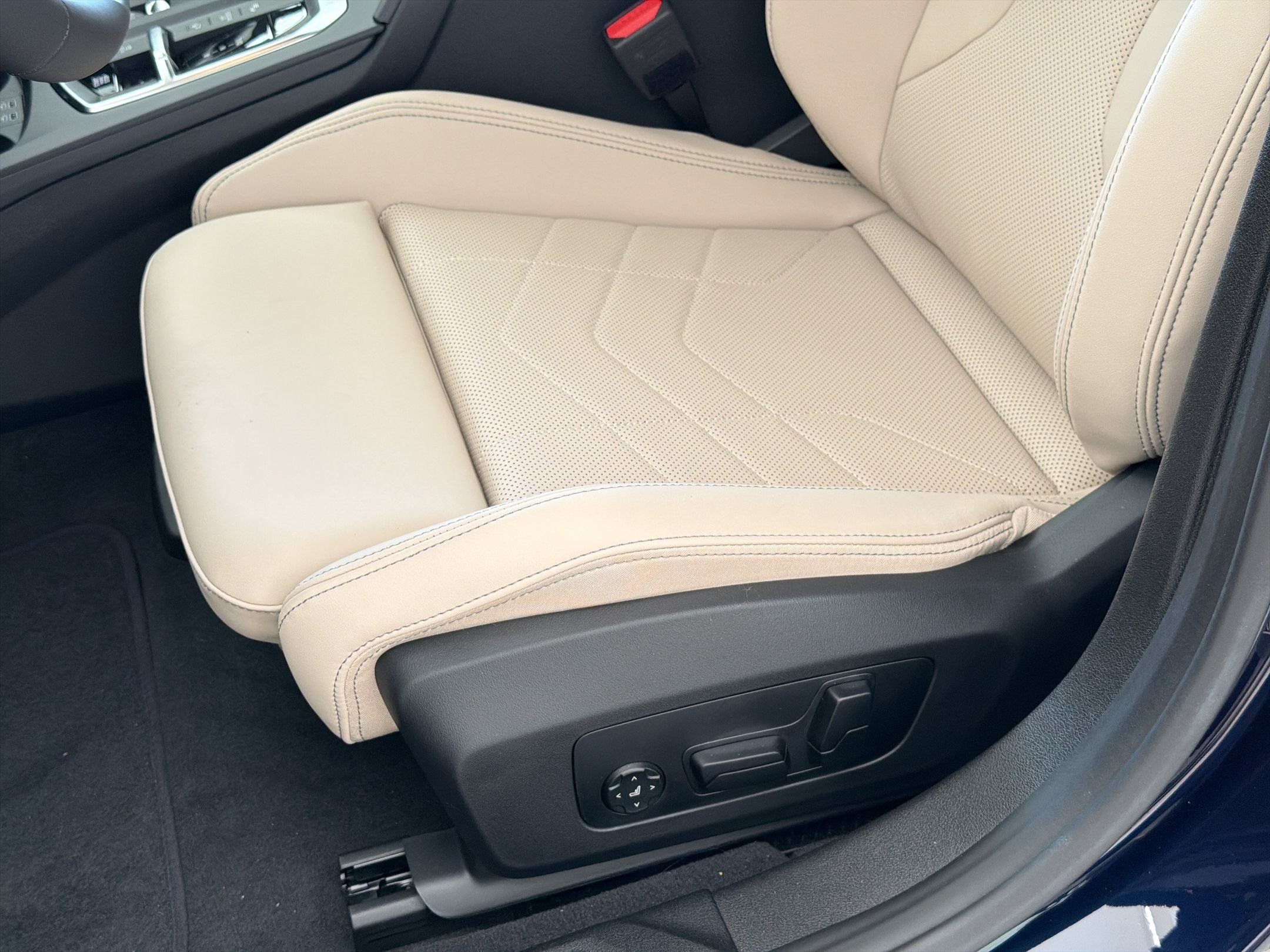New 2026 BMW 228i xDrive w/ Technology Package AWD/4WD image 14