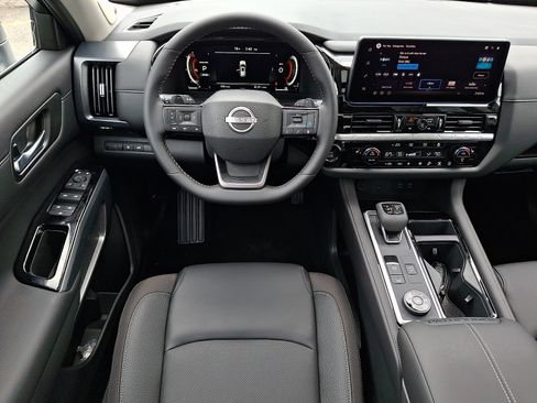 New 2026 Nissan Pathfinder SL w/ SL Premium Package AWD/4WD image 8