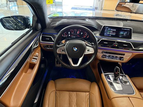 Used 2016 BMW 750i RWD image 14