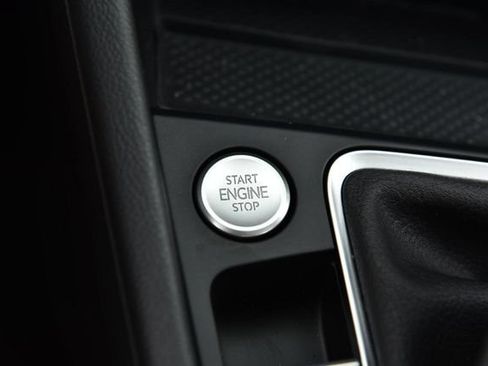 New 2026 Volkswagen Jetta SEL FWD image 17
