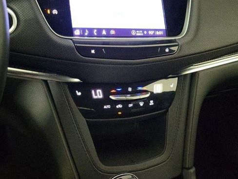 Certified 2023 Cadillac XT5 Sportv w/ Technology Package AWD/4WD image 31