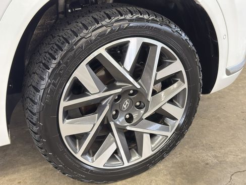 Used 2023 Hyundai Santa Fe Calligraphy AWD/4WD image 12
