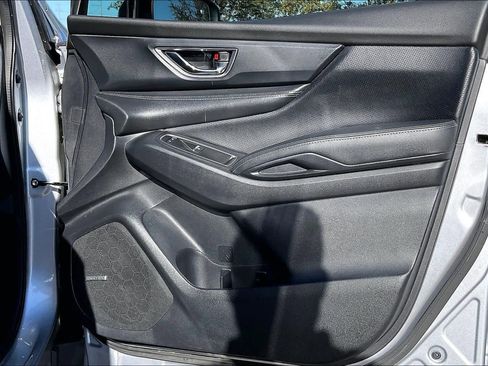 Used 2023 Subaru Ascent Limited w/ Technology Package image 28