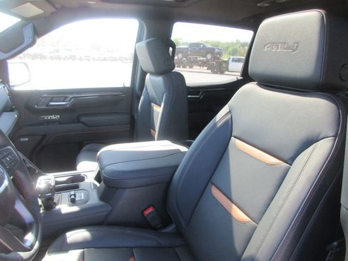 New 2026 GMC Sierra 1500 AT4 AWD/4WD image 13