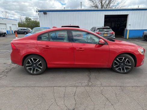 Used 2017 Volvo S60 T5 Dynamic AWD/4WD image 1